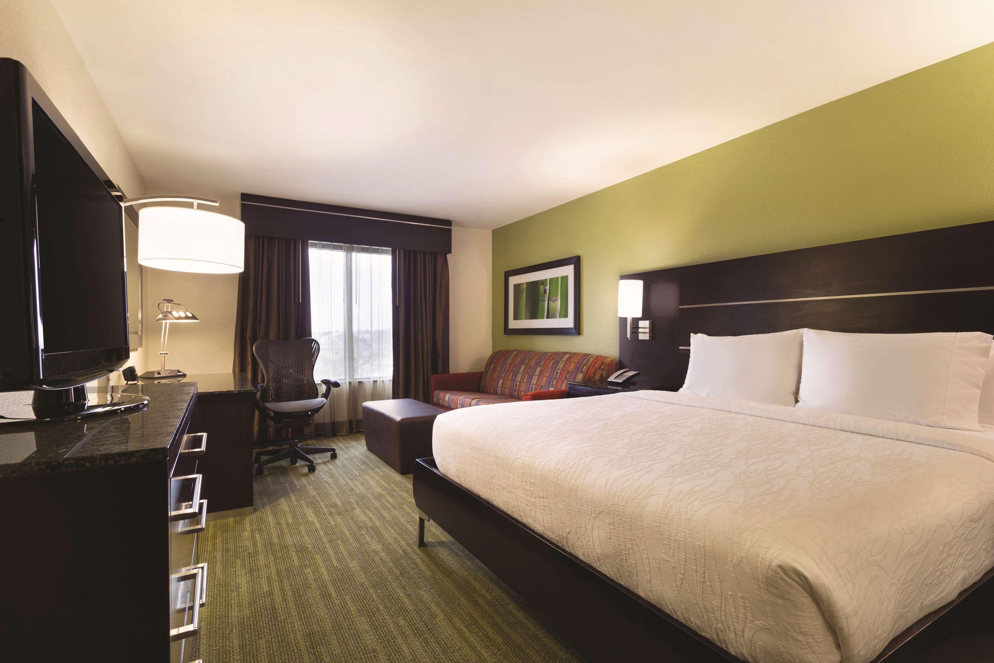 Hotel Hilton Garden Northwest 3*
