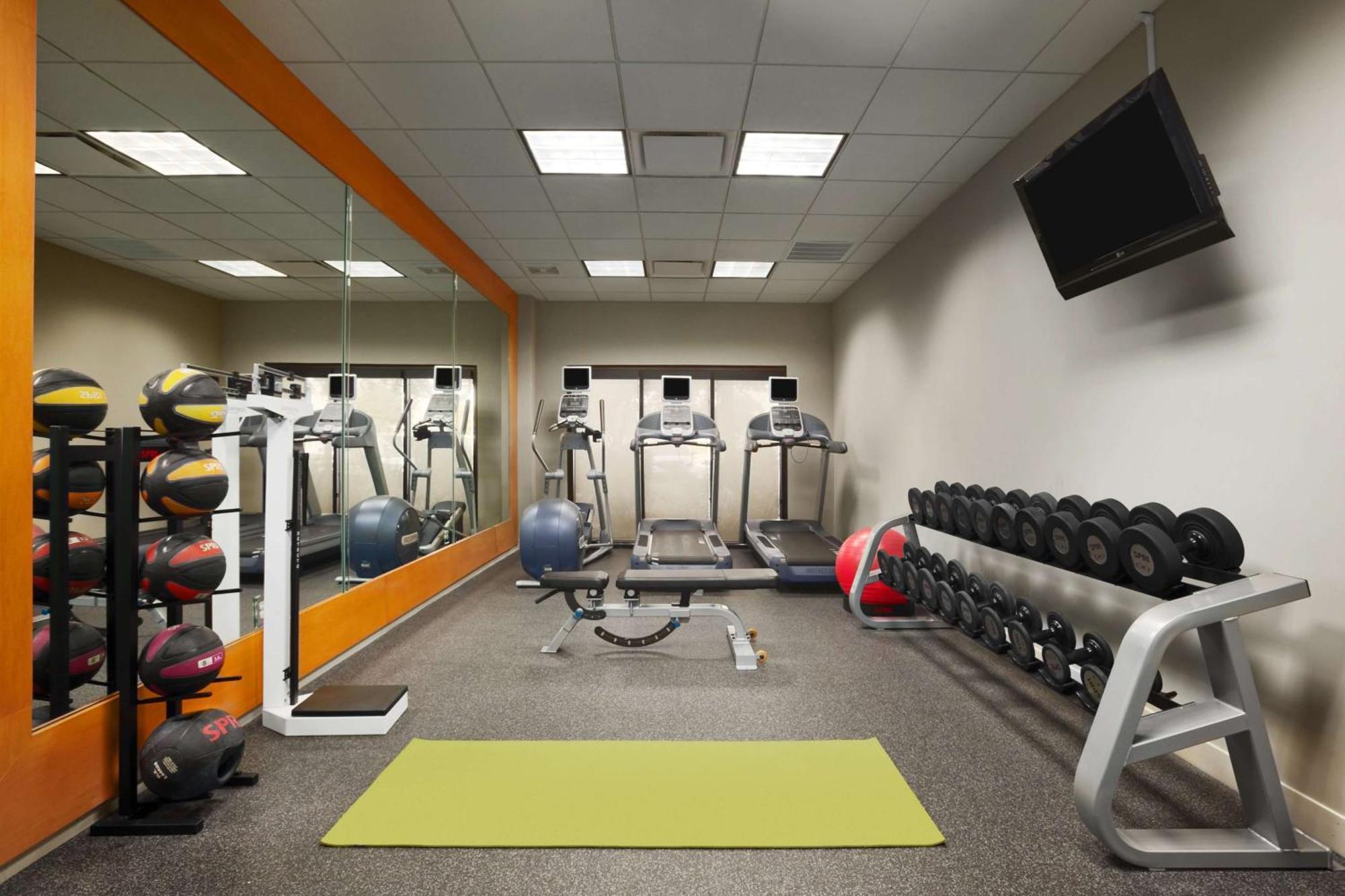 Hilton Garden Northwest 3*