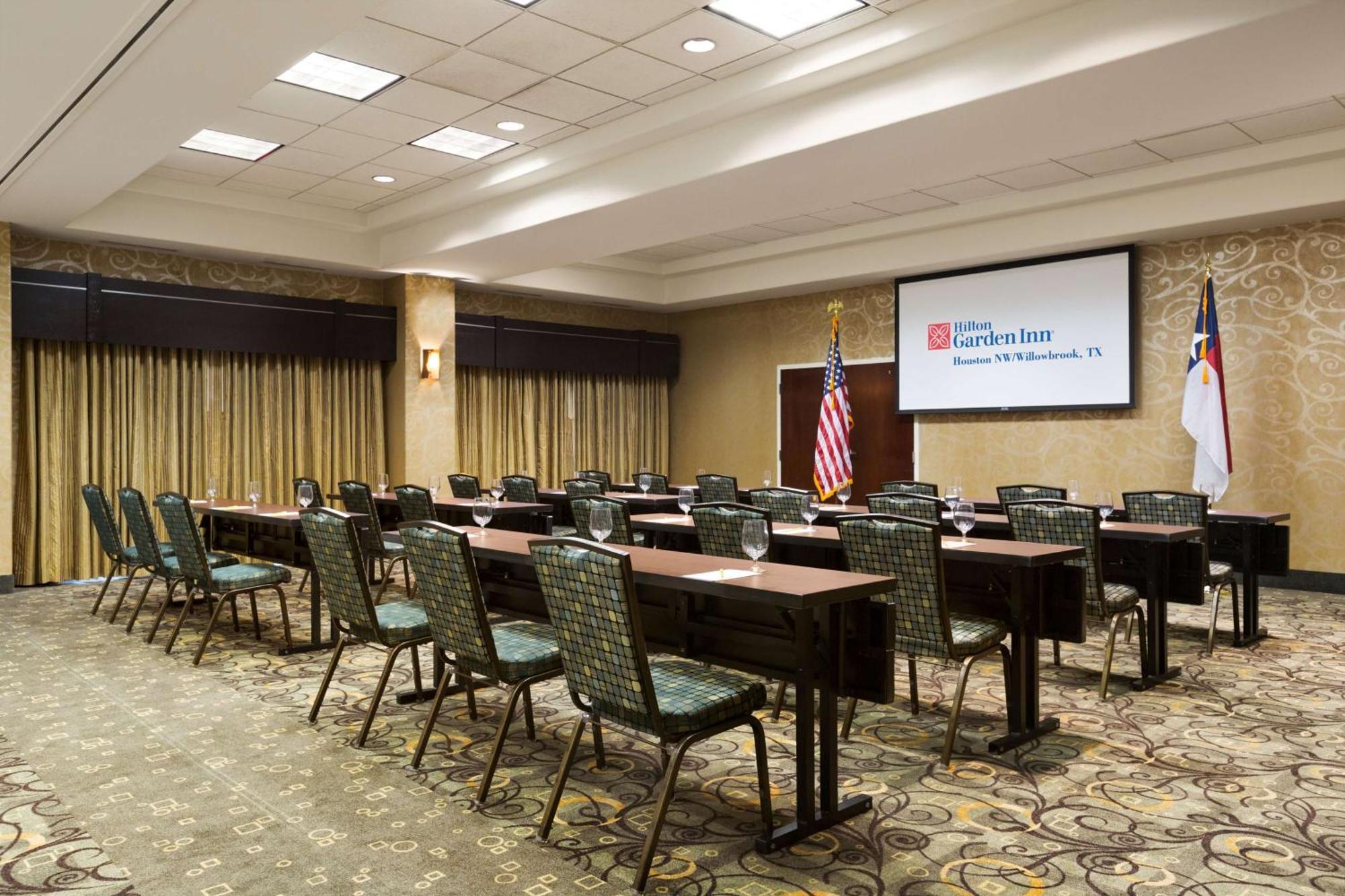 Hilton Garden Northwest 3*