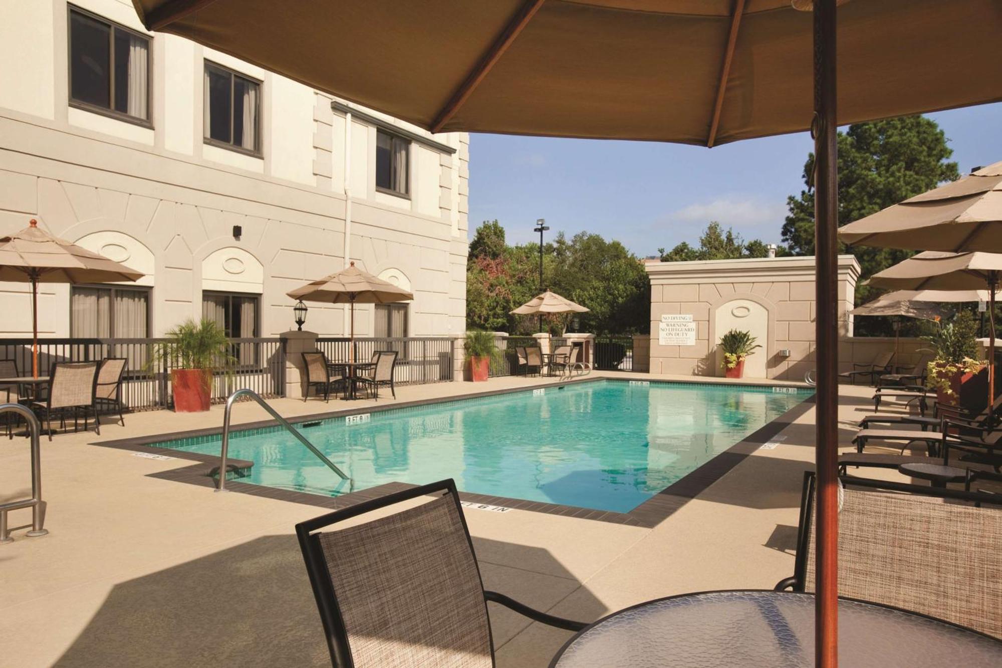 Hotel Hilton Garden Northwest 3*