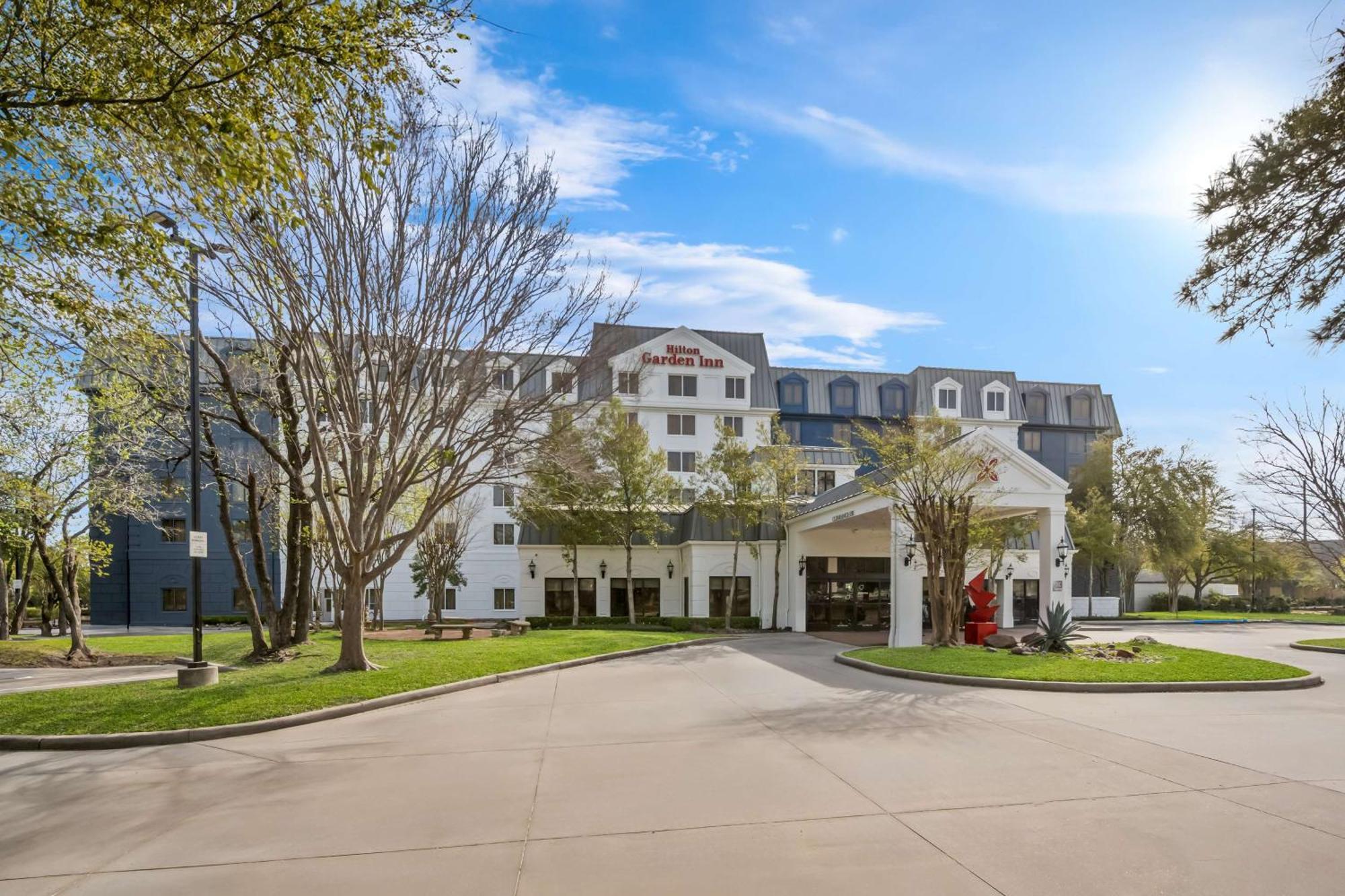 Hilton Garden Northwest Hotel 3*